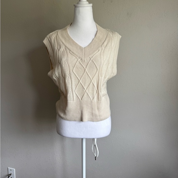 SOLD Sincerely Jules Cream Cable Knit V-Sweater Vest Womens S Eclectic Grandpa - Picture 2 of 6
